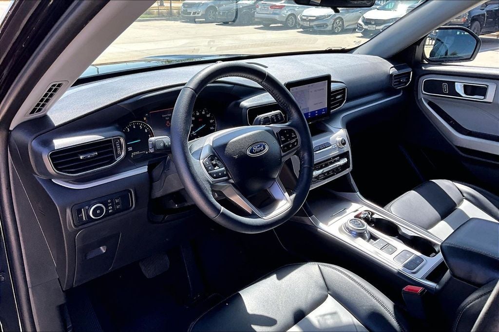 2024 Ford Explorer XLT