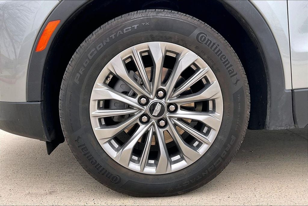 2025 Cadillac XT4 Premium Luxury