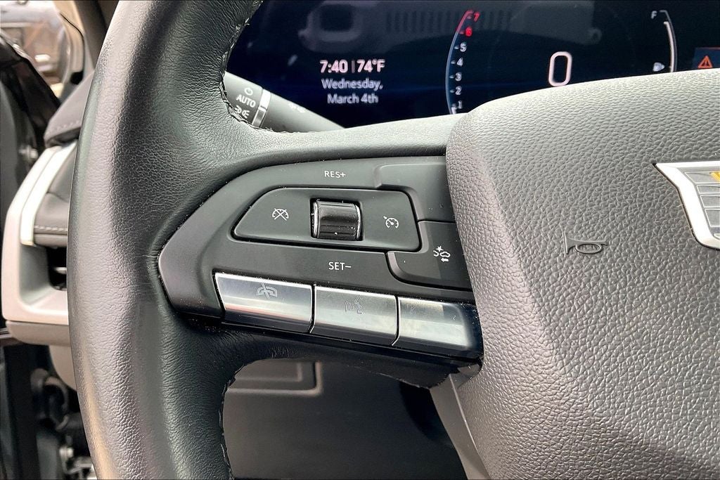 2025 Cadillac XT4 Premium Luxury