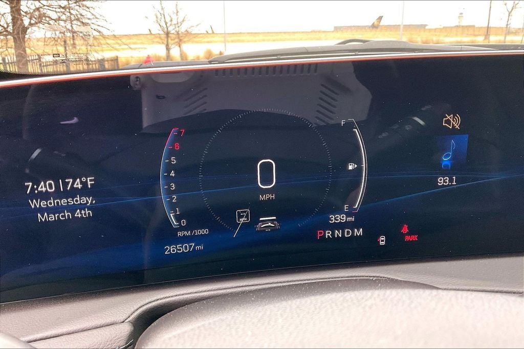 2025 Cadillac XT4 Premium Luxury