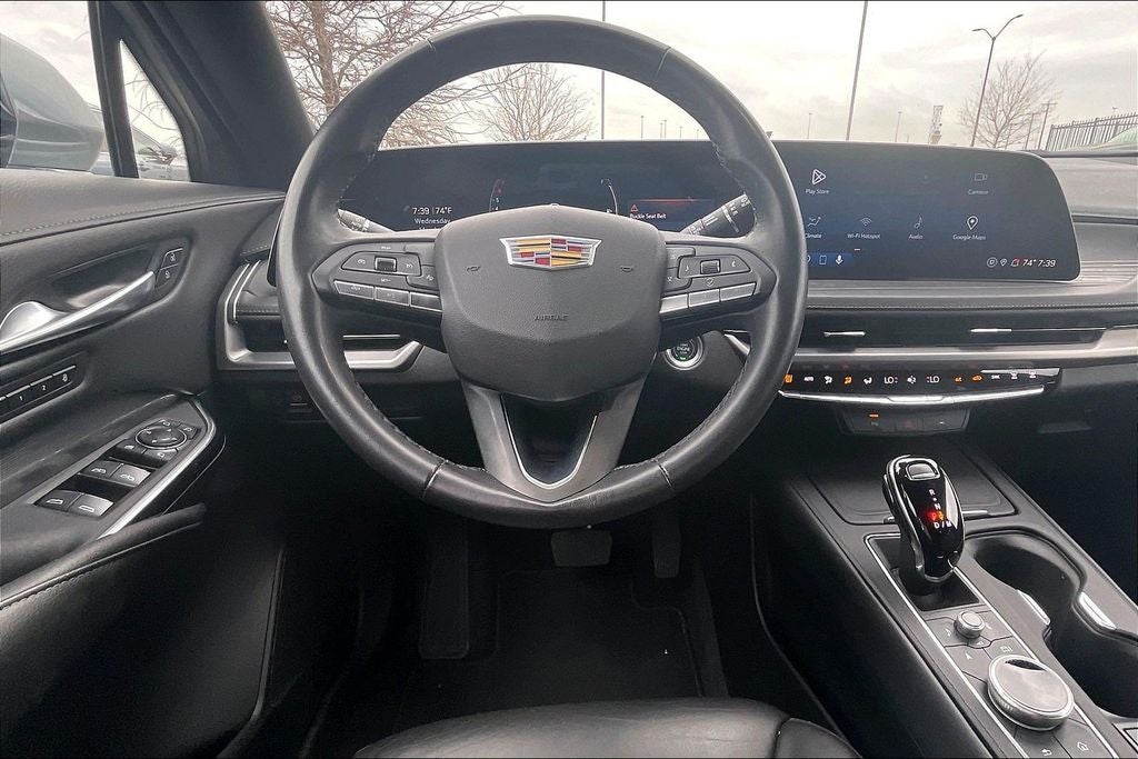 2025 Cadillac XT4 Premium Luxury