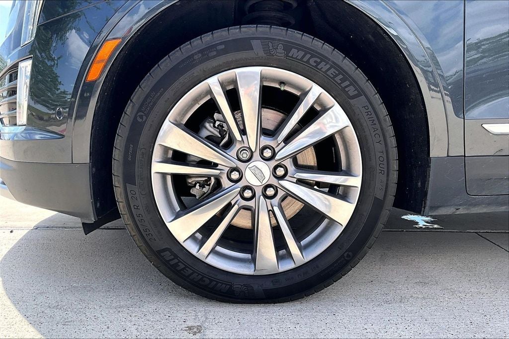 2023 Cadillac XT5 Premium Luxury