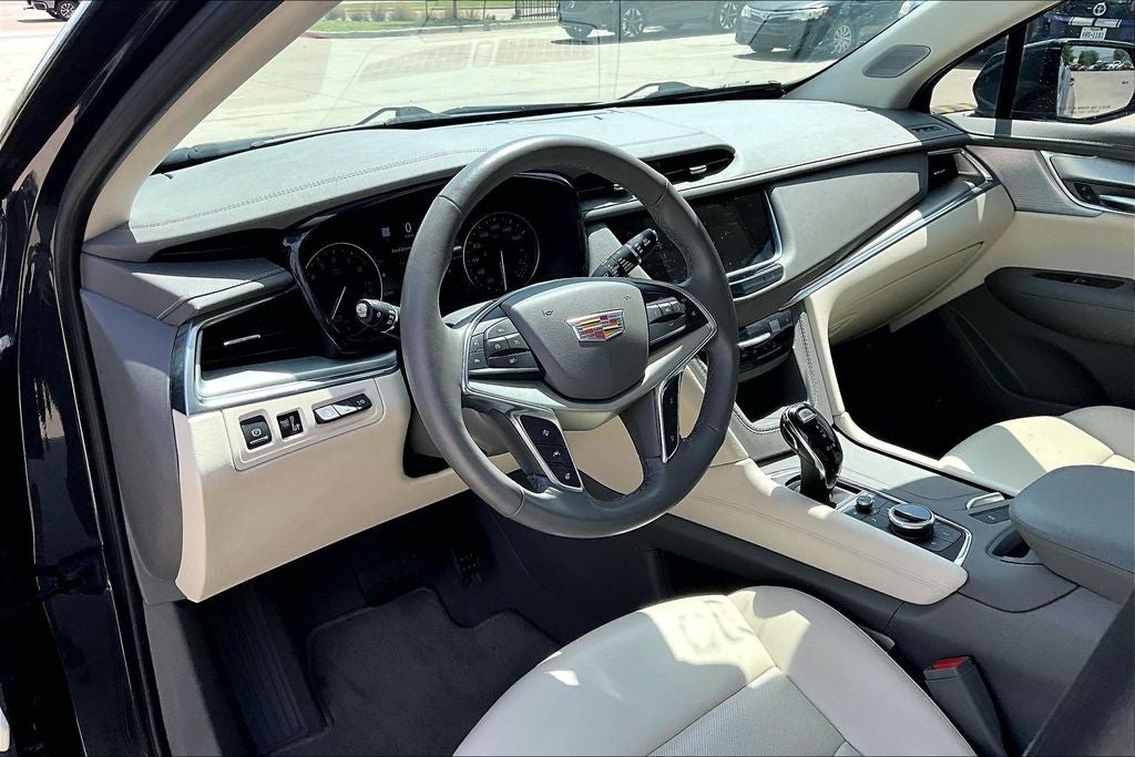2023 Cadillac XT5 Premium Luxury