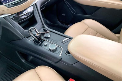 2020 Cadillac XT5 Sport