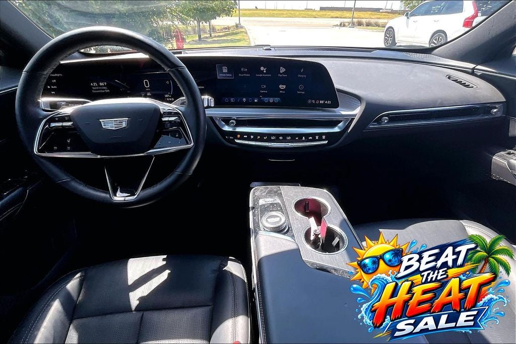 2025 Cadillac LYRIQ Sport