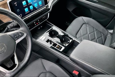 2025 Volkswagen Atlas 2.0T SE w/Technology