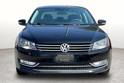 2015 Volkswagen Passat 1.8T SE w/Sunroof/Nav