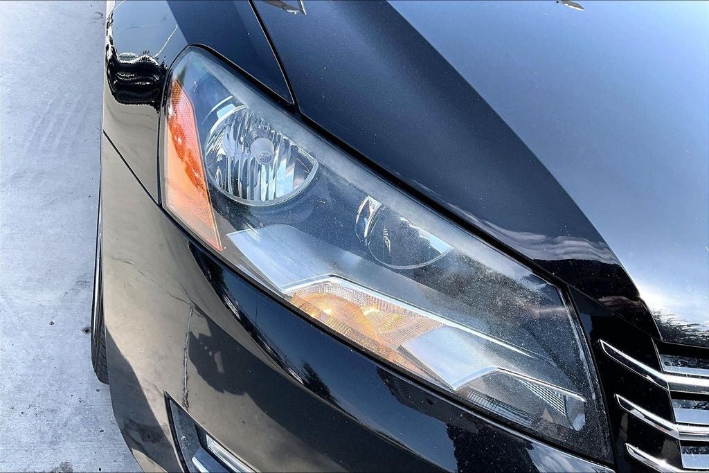 2015 Volkswagen Passat 1.8T SE w/Sunroof/Nav