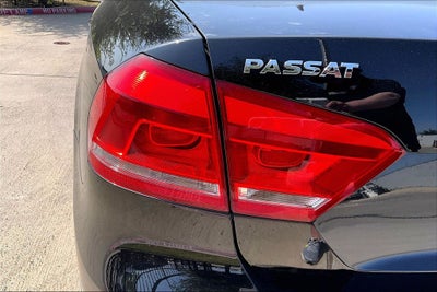 2015 Volkswagen Passat 1.8T SE w/Sunroof/Nav