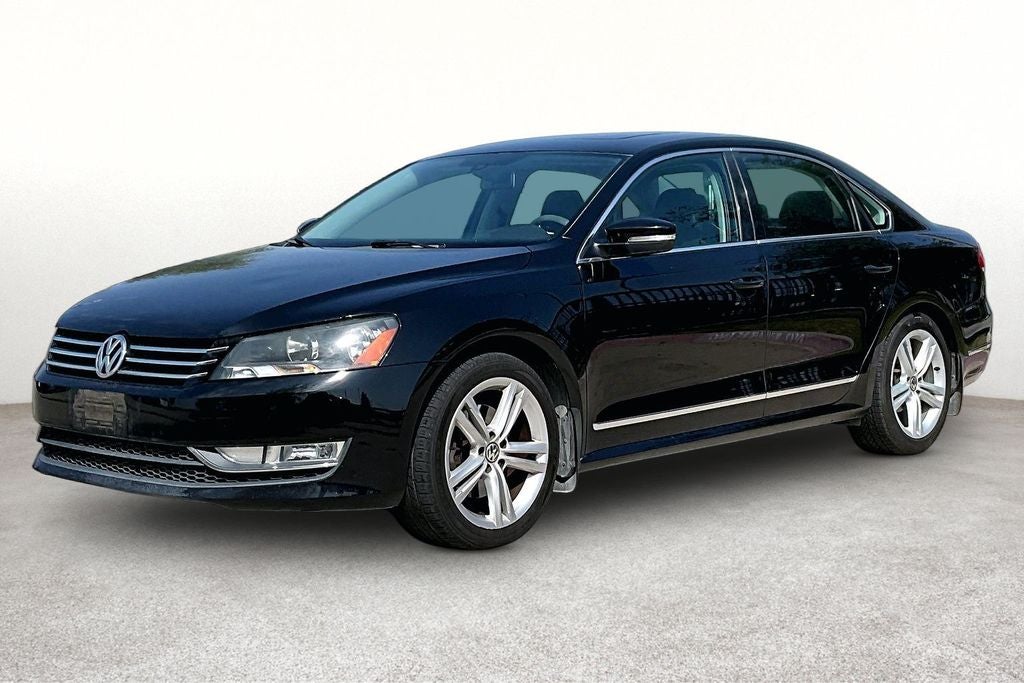 2015 Volkswagen Passat 1.8T SE w/Sunroof/Nav