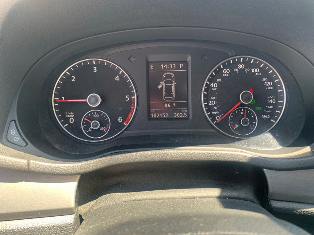 2015 Volkswagen Passat TDI SE w/Sunroof