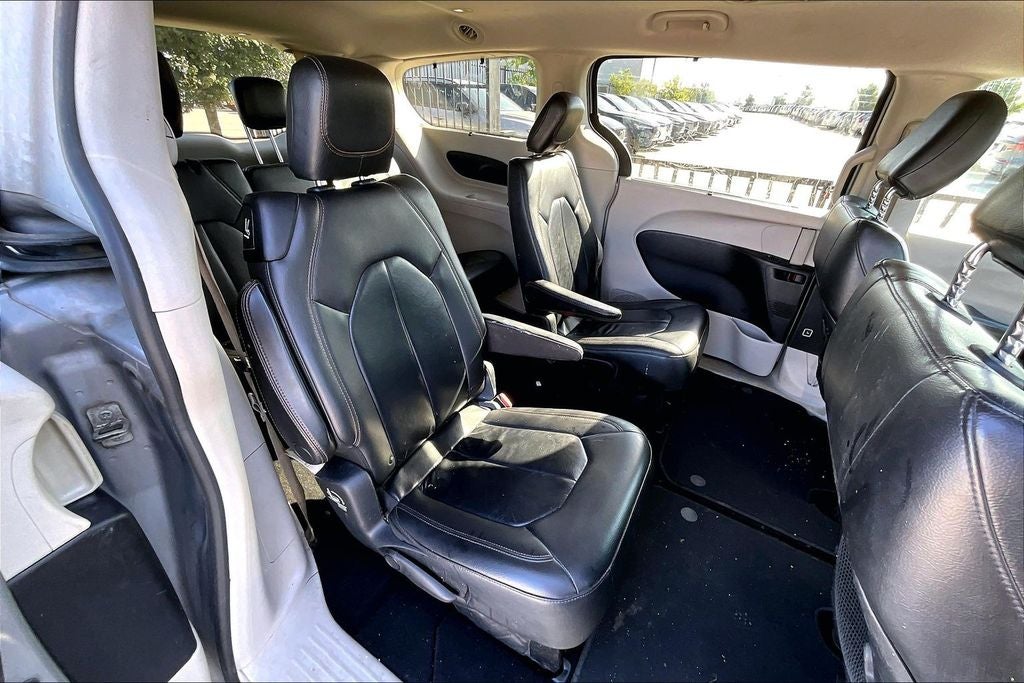 2017 Chrysler Pacifica Touring L