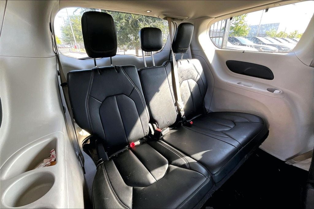 2017 Chrysler Pacifica Touring L