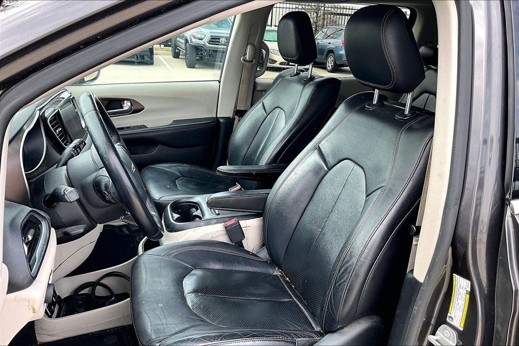 2017 Chrysler Pacifica Touring L Plus