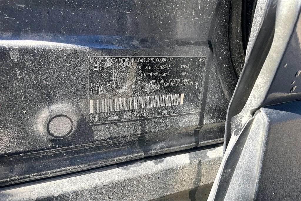 2023 Toyota RAV4 LE