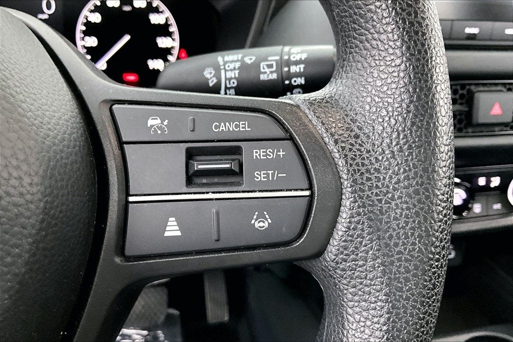 2025 Honda HR-V LX