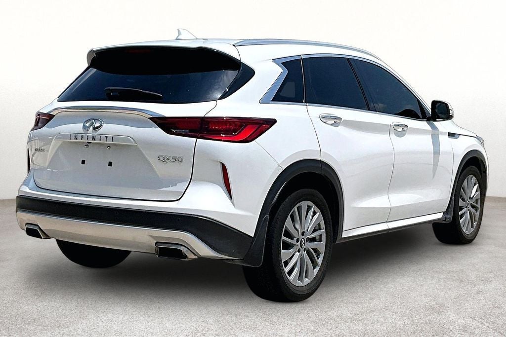 2023 INFINITI QX50 LUXE