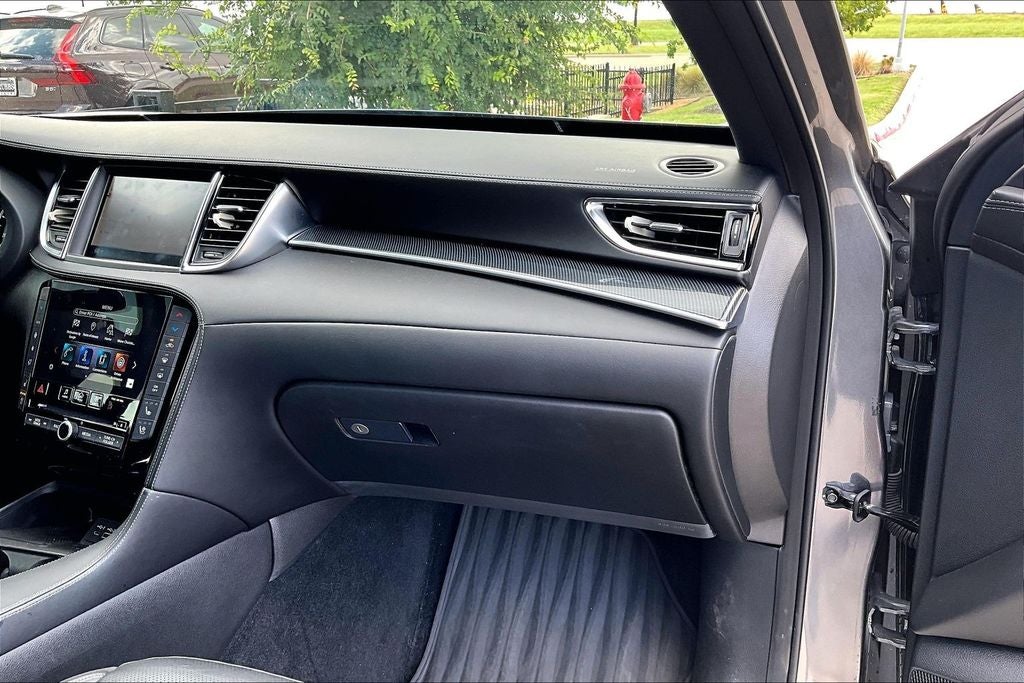 2023 INFINITI QX50 SPORT