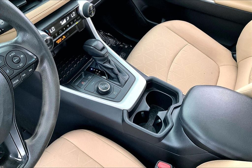 2020 Toyota RAV4 Hybrid XLE