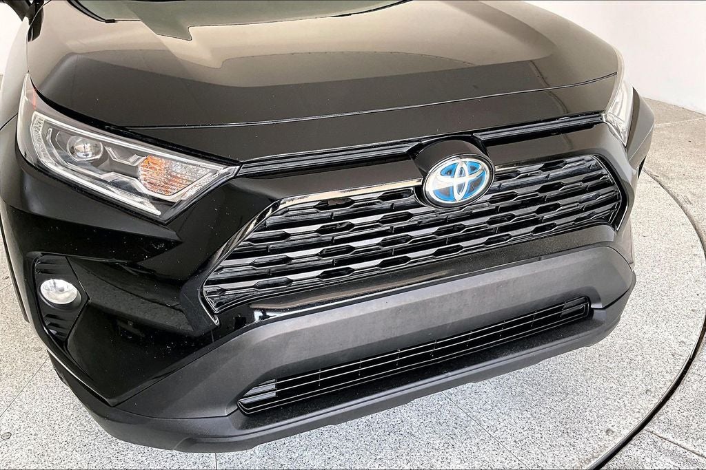 2020 Toyota RAV4 Hybrid XLE