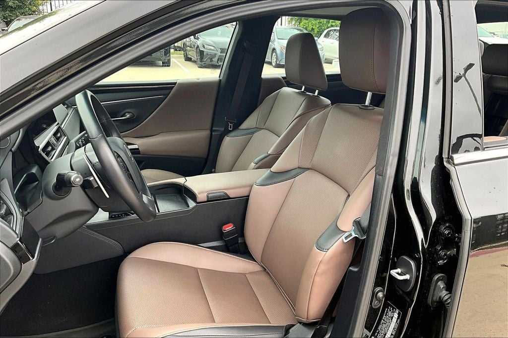 2025 Lexus ES 350