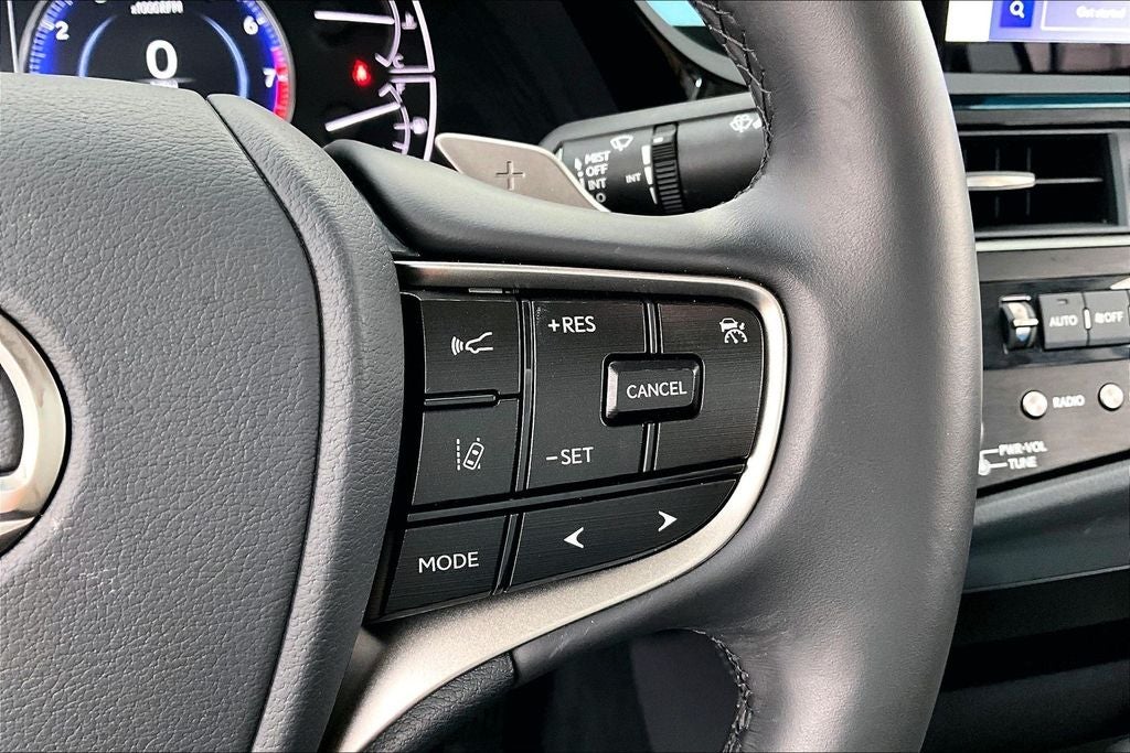 2025 Lexus ES 350