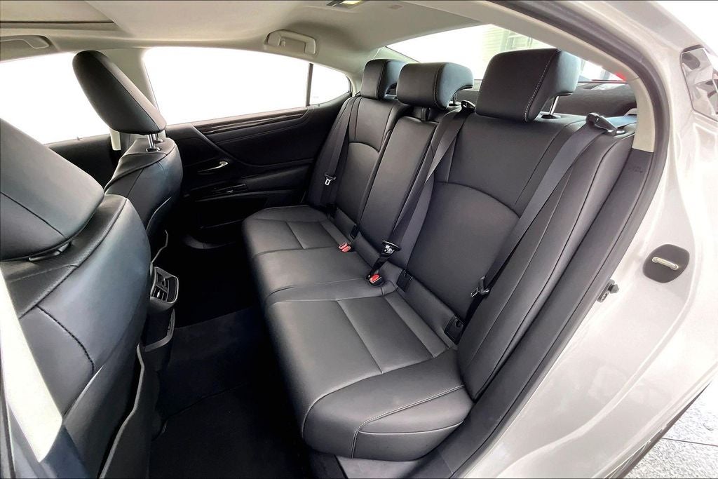 2025 Lexus ES 350