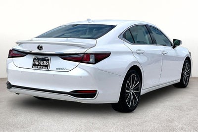 2025 Lexus ES 300h