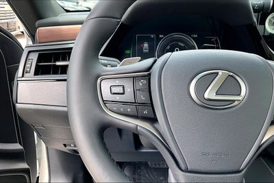 2025 Lexus ES 300h