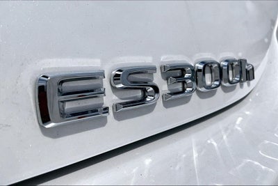 2025 Lexus ES 300h