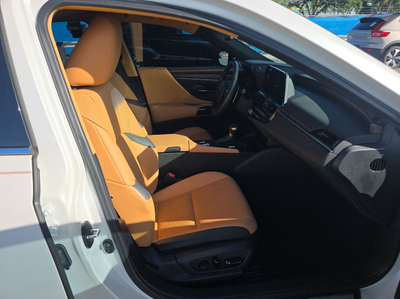 2024 Lexus ES 350