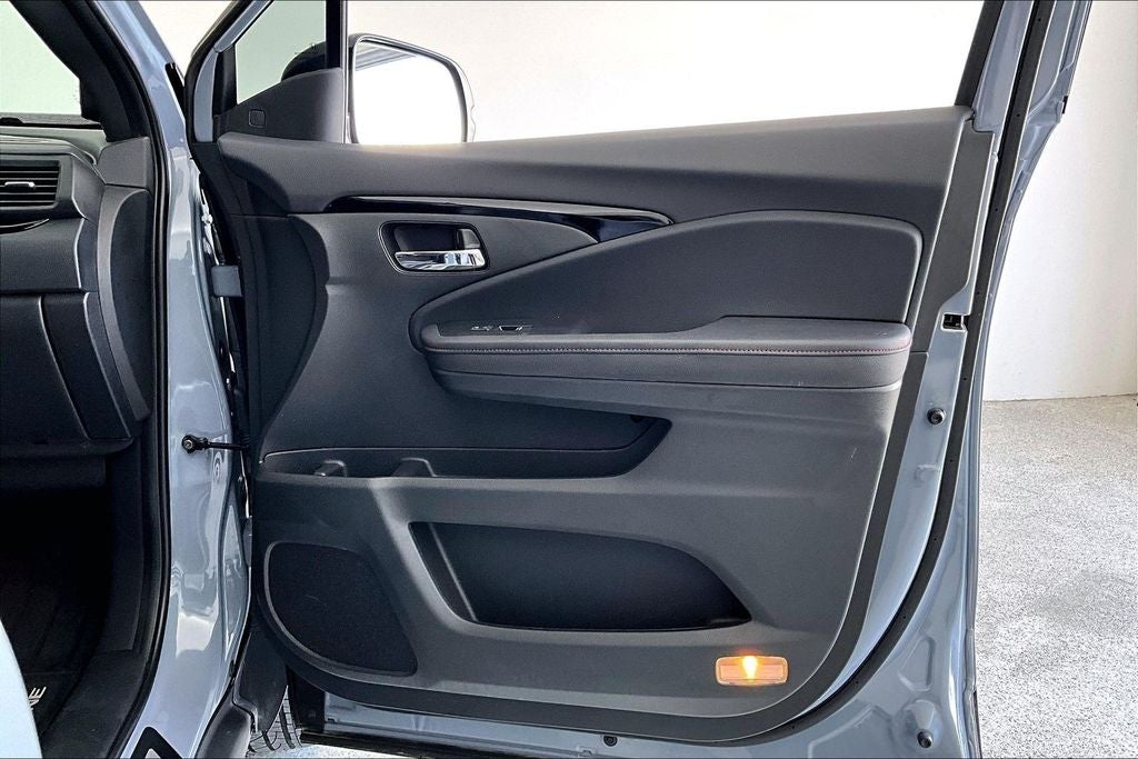 2025 Honda Ridgeline Black Edition