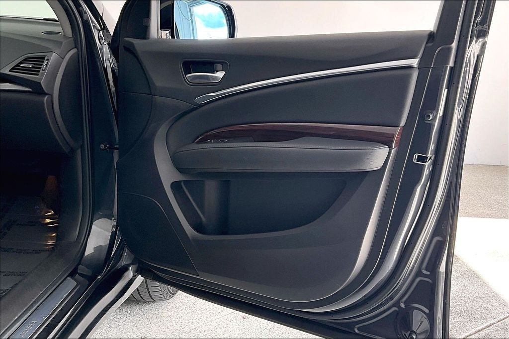 2016 Acura MDX 3.5L w/Technology Package