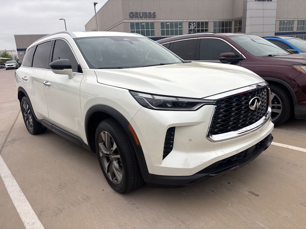 2025 INFINITI QX60 LUXE