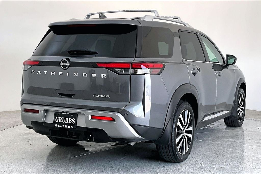 2025 Nissan Pathfinder Platinum
