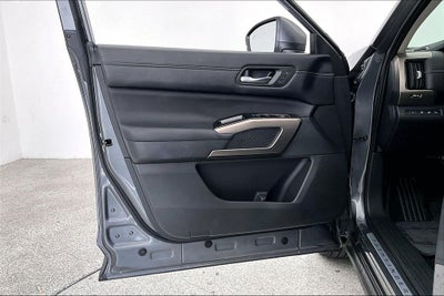 2025 Nissan Pathfinder Platinum