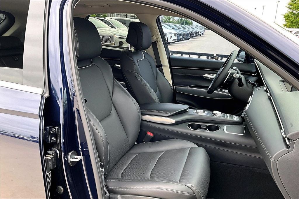 2024 Genesis GV70 2.5T