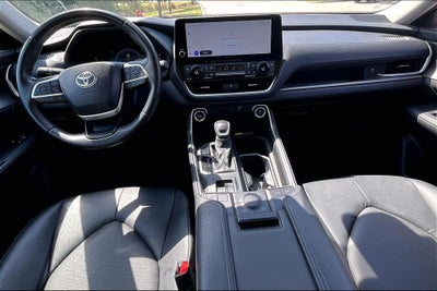2025 Toyota Grand Highlander XLE