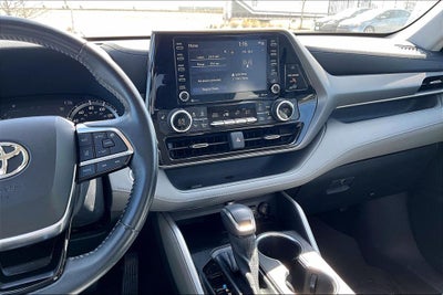 2020 Toyota Highlander XLE