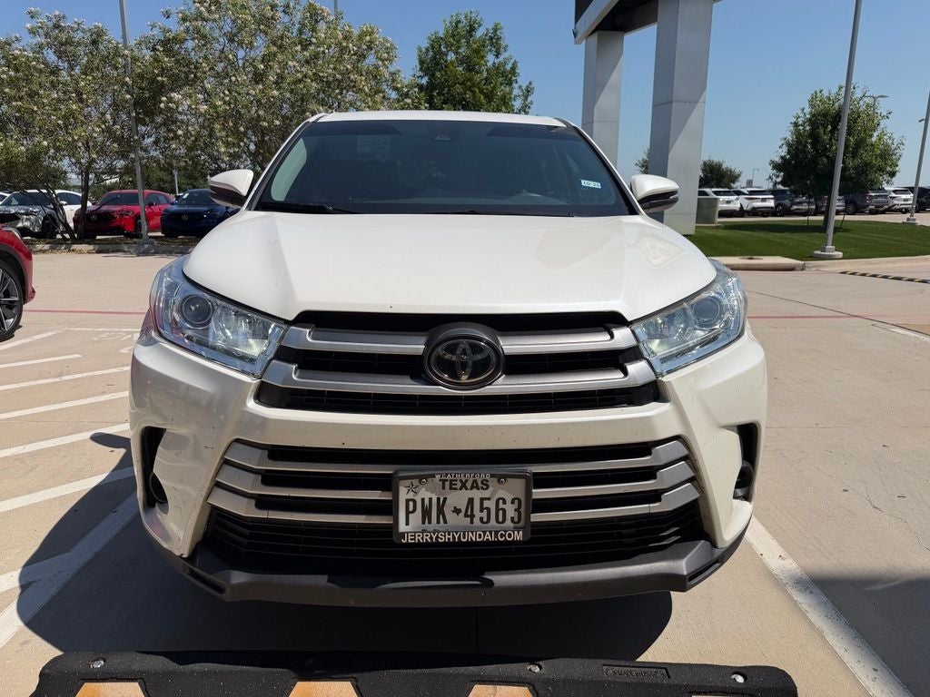 2019 Toyota Highlander LE