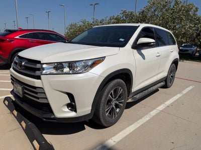 2019 Toyota Highlander LE
