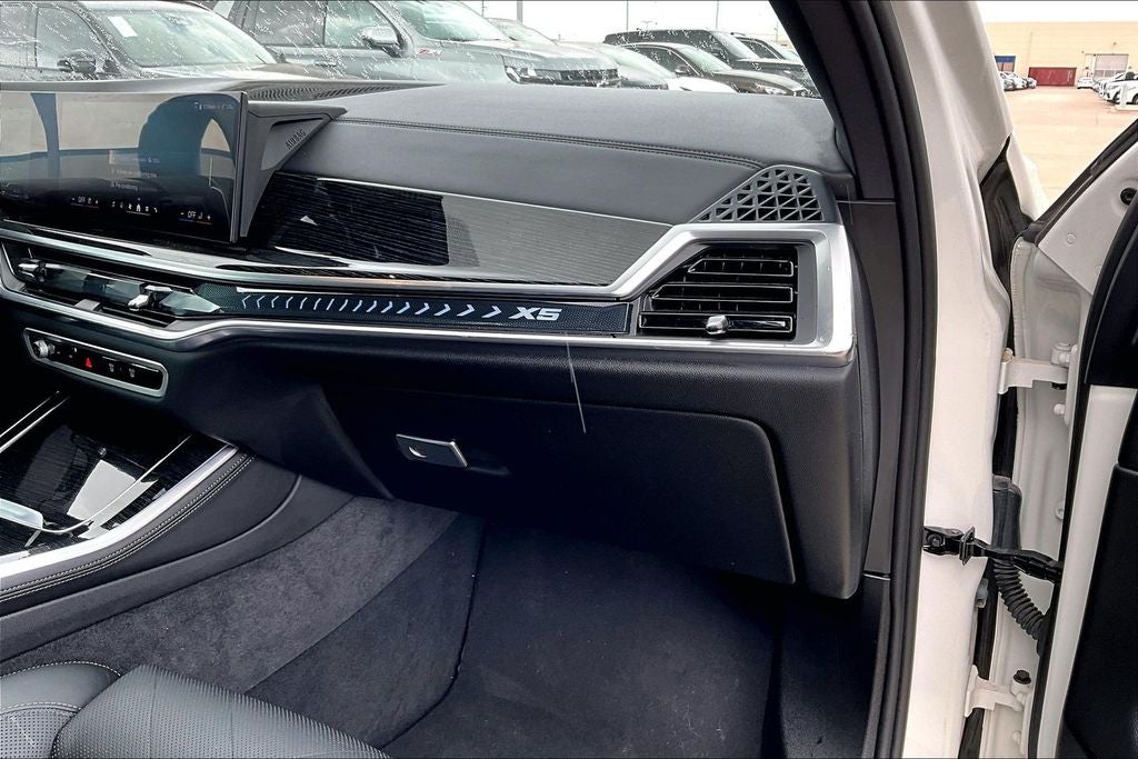 2025 BMW X5 xDrive50e M Sport