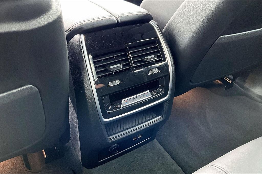 2025 BMW X5 xDrive50e M Sport