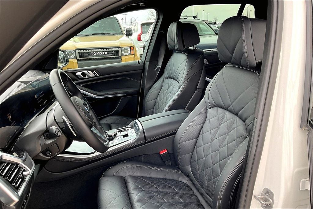 2025 BMW X5 xDrive50e M Sport