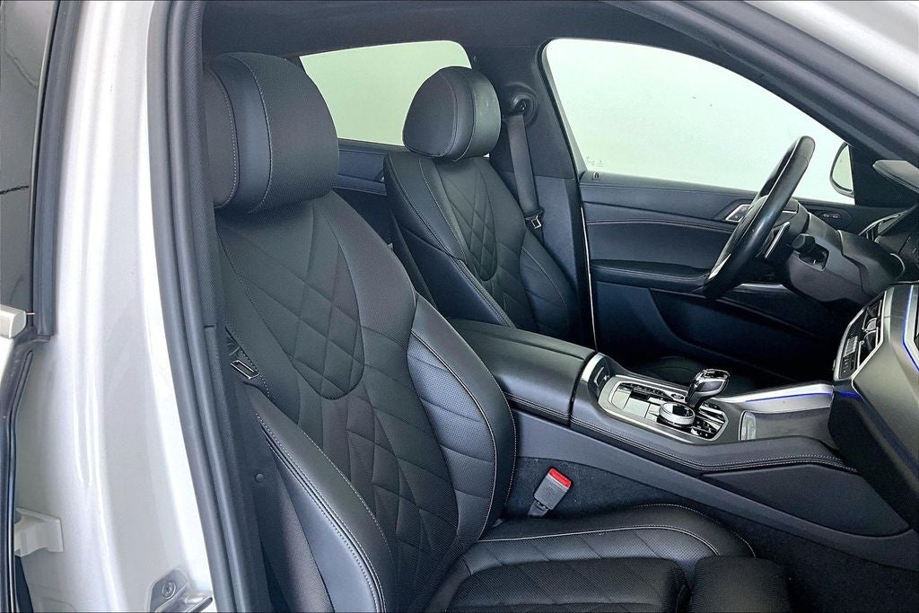 2023 BMW X6 xDrive40i