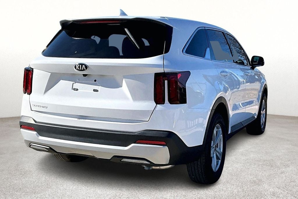 2025 Kia Sorento LX