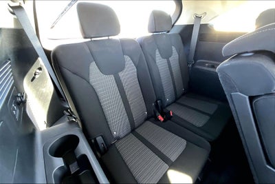 2025 Kia Sorento LX