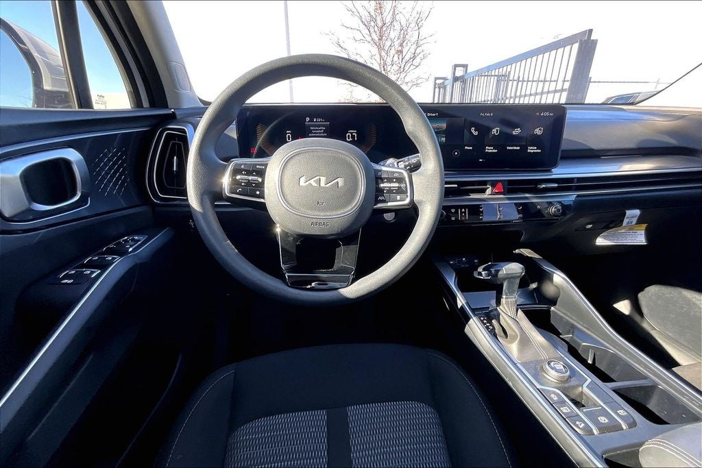 2025 Kia Sorento LX