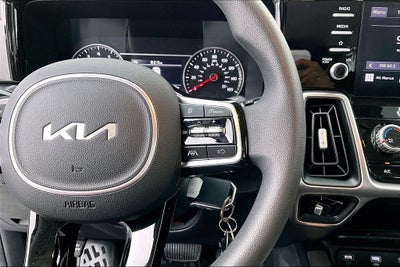 2022 Kia Sorento LX