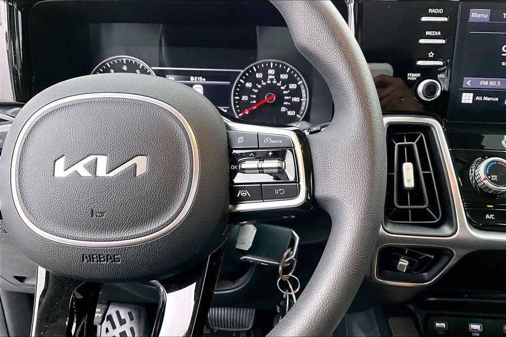 2022 Kia Sorento LX